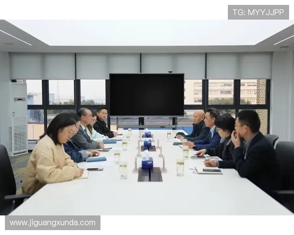 尊龙z6.com手机版支持多款热门网络游戏，轻松畅玩无需担心网络延迟和兼容性问题